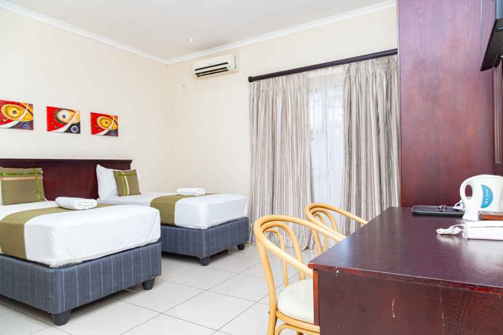 Emerald Hotel product image