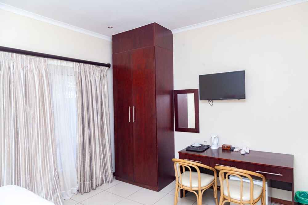 Emerald Hotel product image